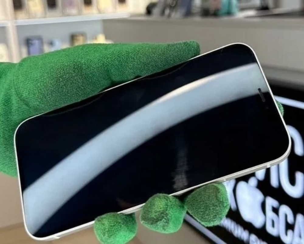 iPhone 12 64 ГБ б/у