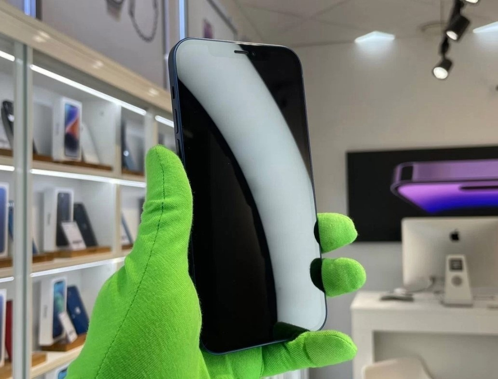iPhone 12, 256 ГБ б/у