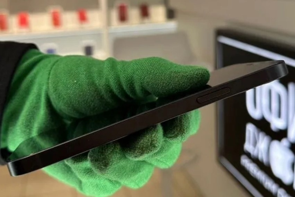 iPhone 12 64 ГБ б/у