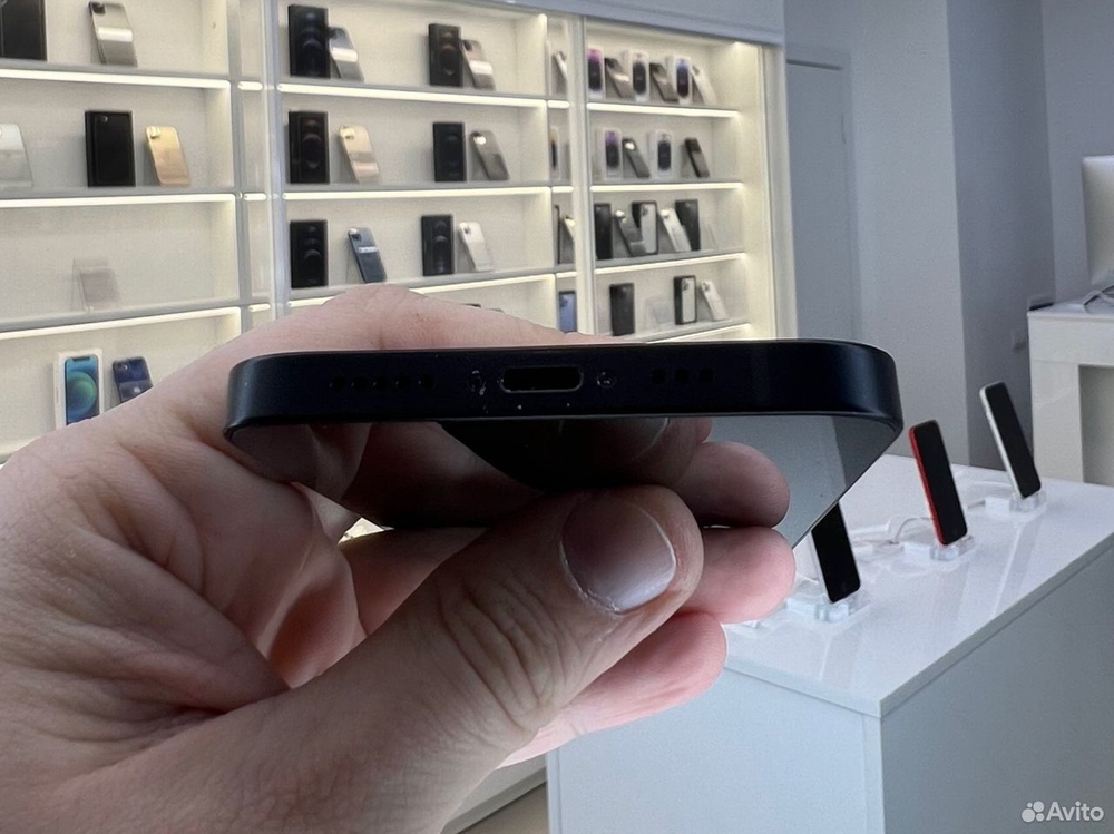 iPhone 12, 64 ГБ б/у