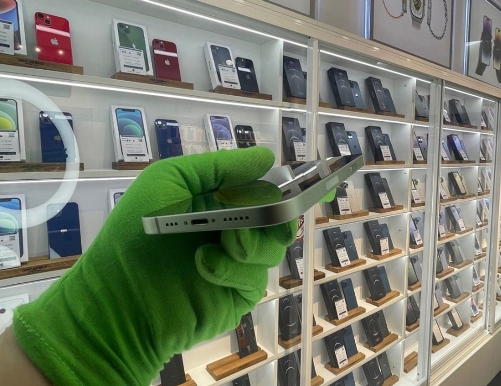 iPhone 12, 128 ГБ б/у