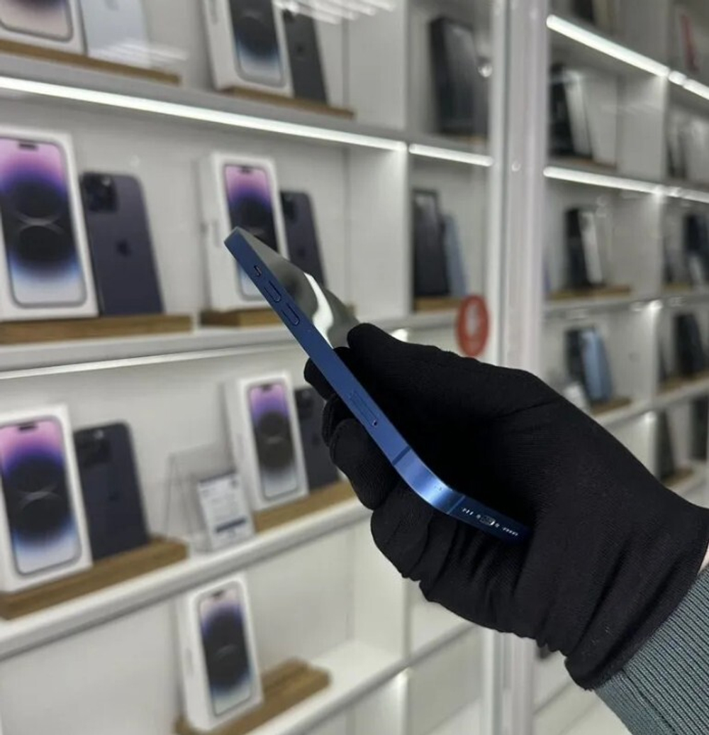 iPhone 13, 128 ГБ б/у