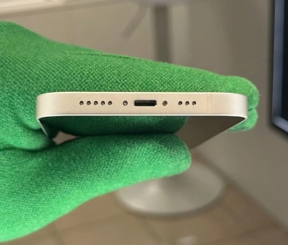 iPhone 14, 256 ГБ б/у