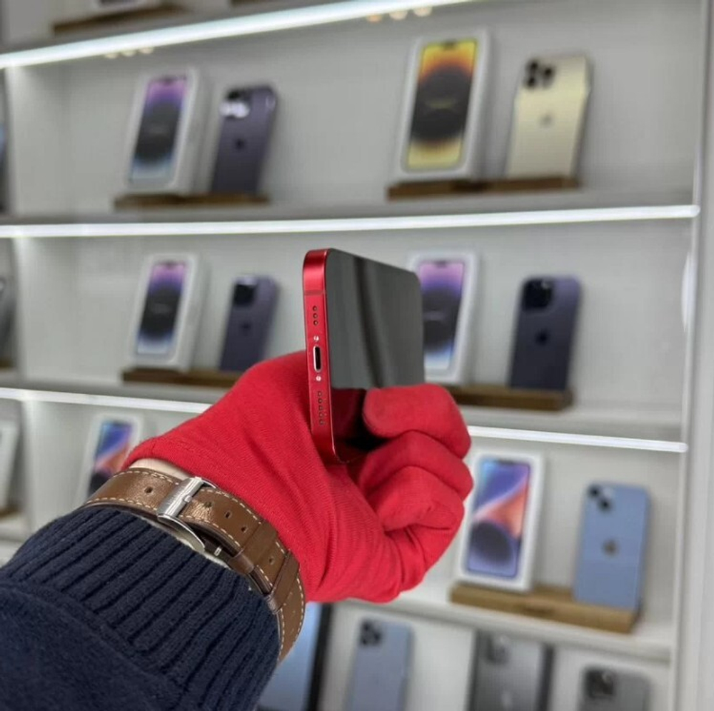 iPhone 13, 128 ГБ б/у