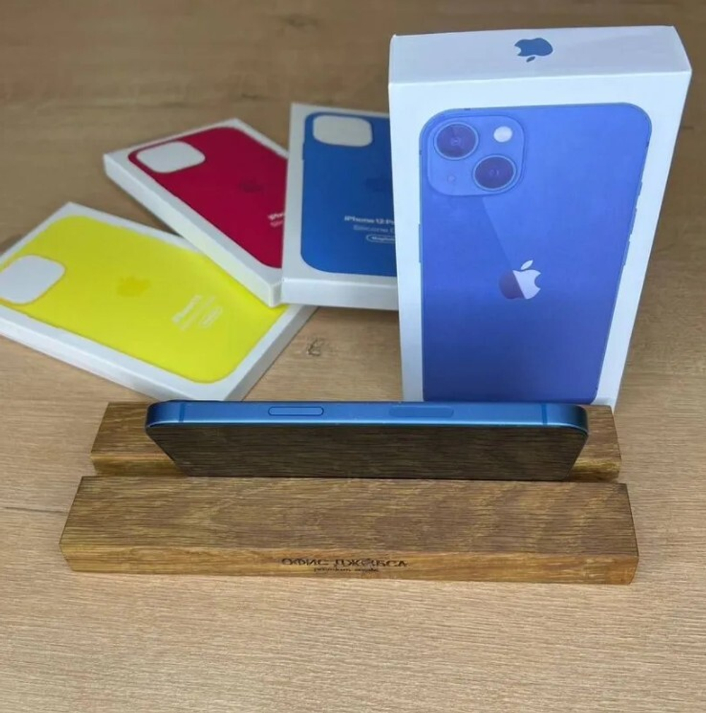 iPhone 13, 256 ГБ б/у