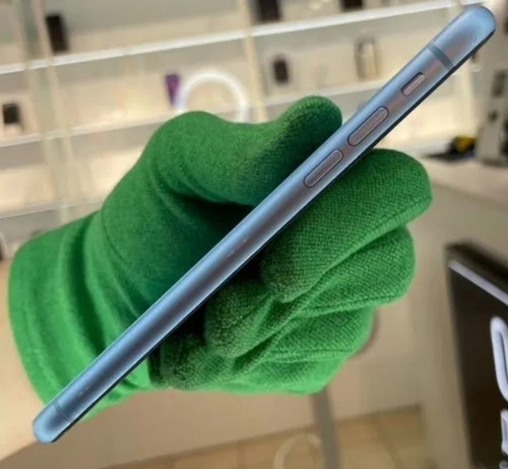 iPhone XR, 64 ГБ б/у