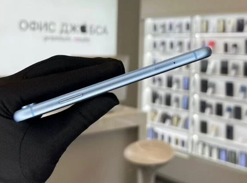iPhone XR, 128 ГБ б/у