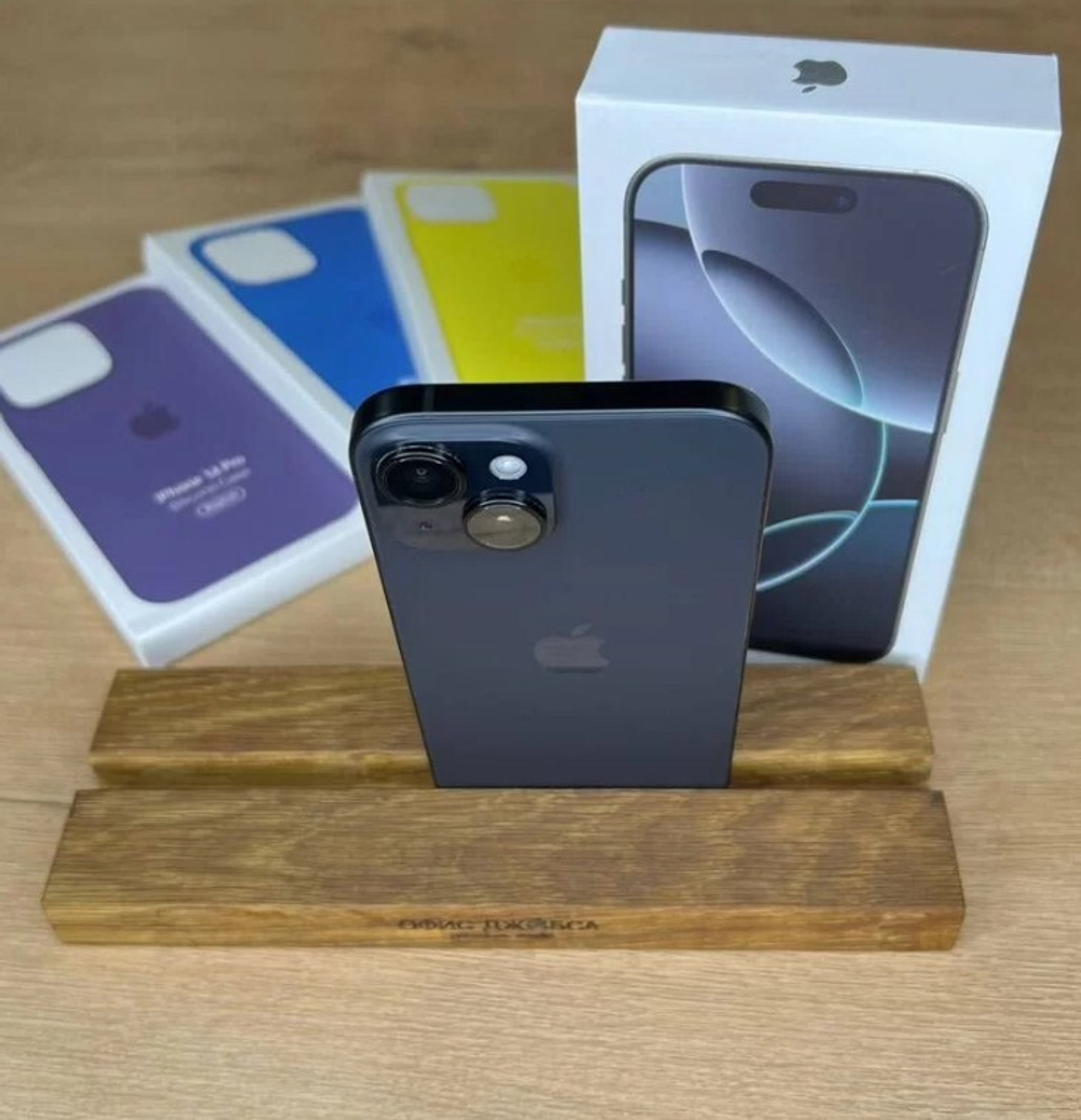 iPhone 15, 128 ГБ б/у