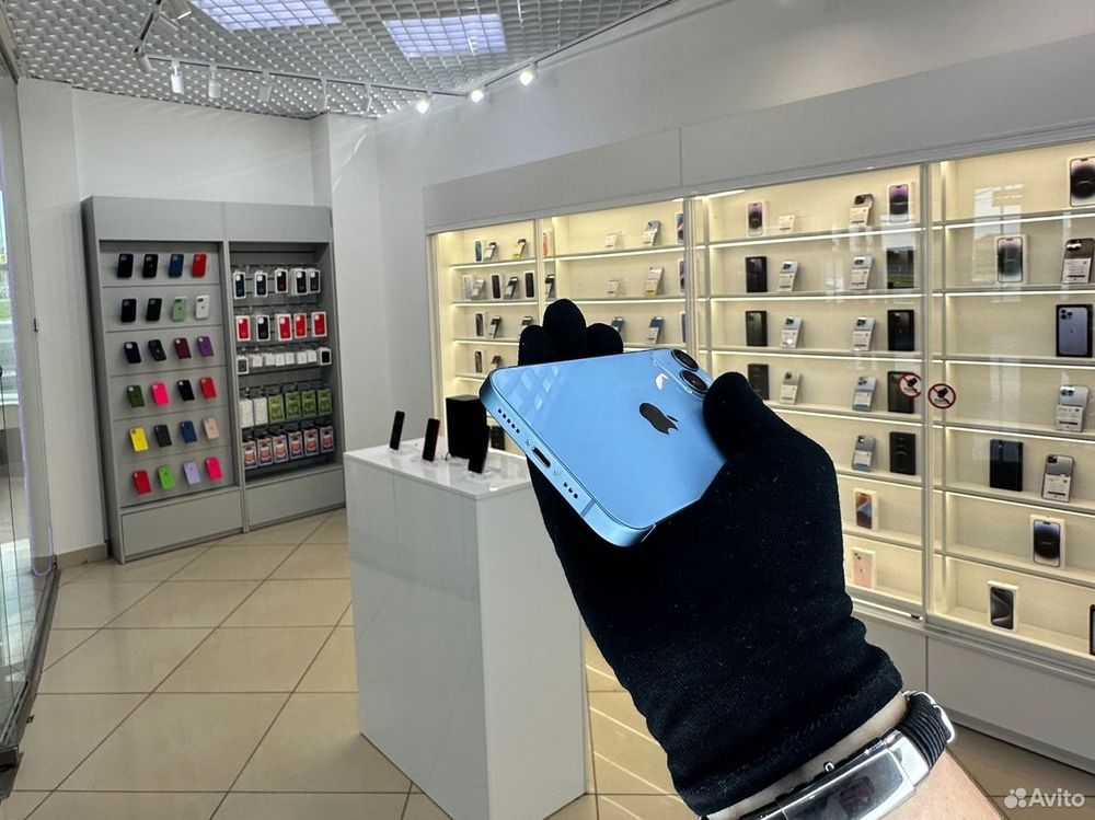 iPhone 14, 256 ГБ б/у