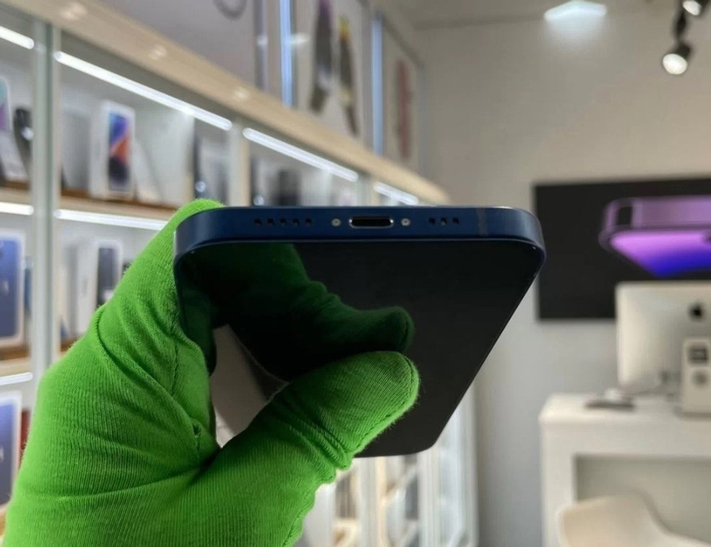 iPhone 12, 256 ГБ б/у