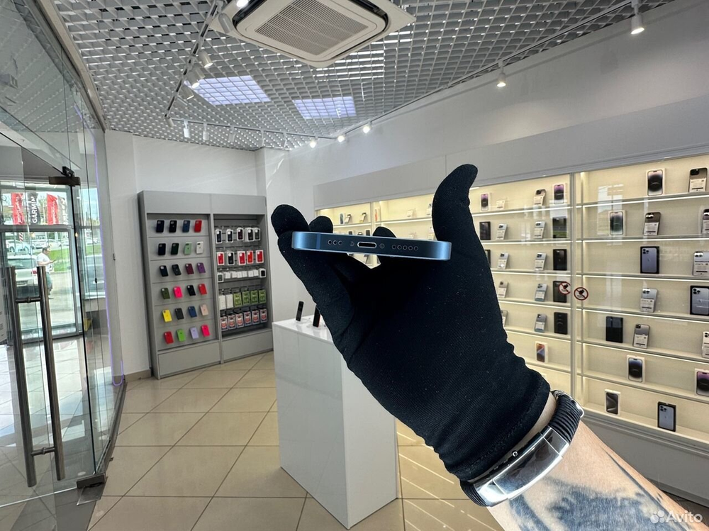 iPhone 14, 256 ГБ б/у