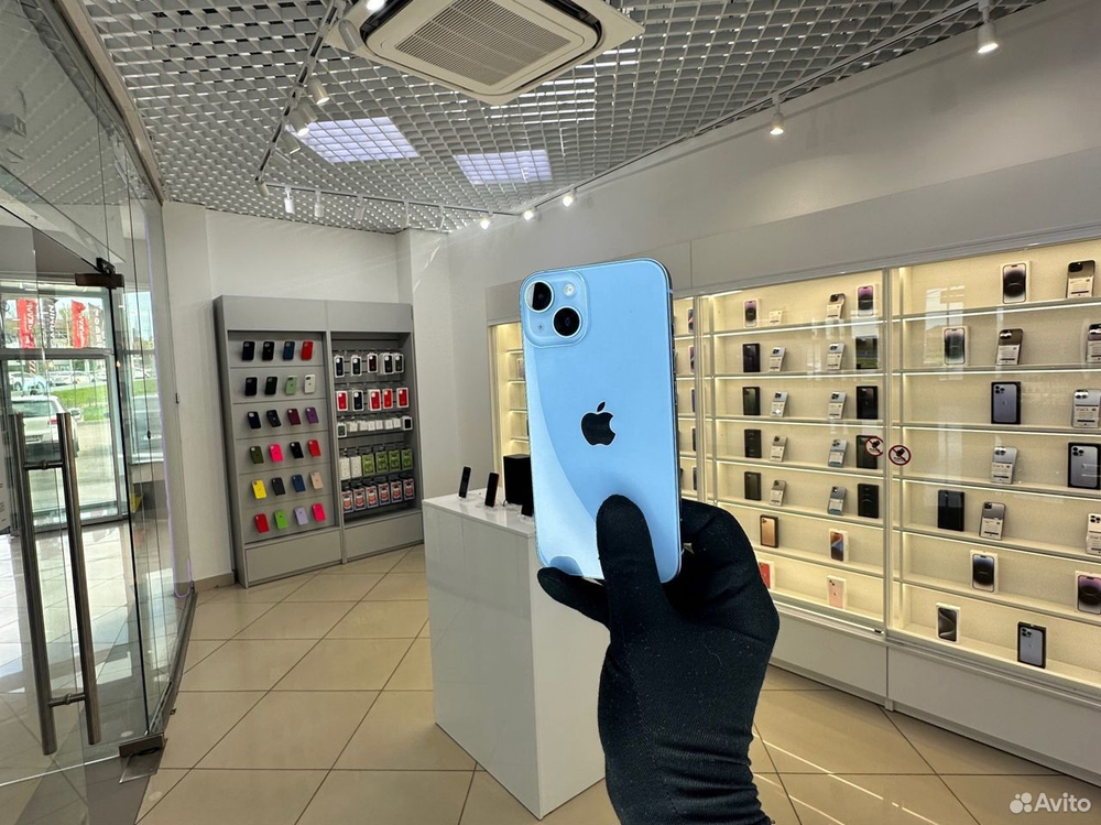 iPhone 14, 256 ГБ б/у