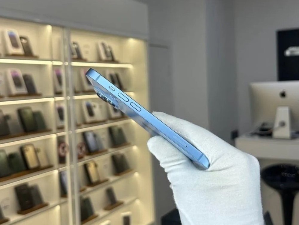 iPhone 14, 256 ГБ б/у