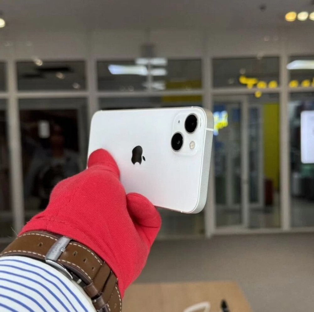 iPhone 13, 128 ГБ б/у