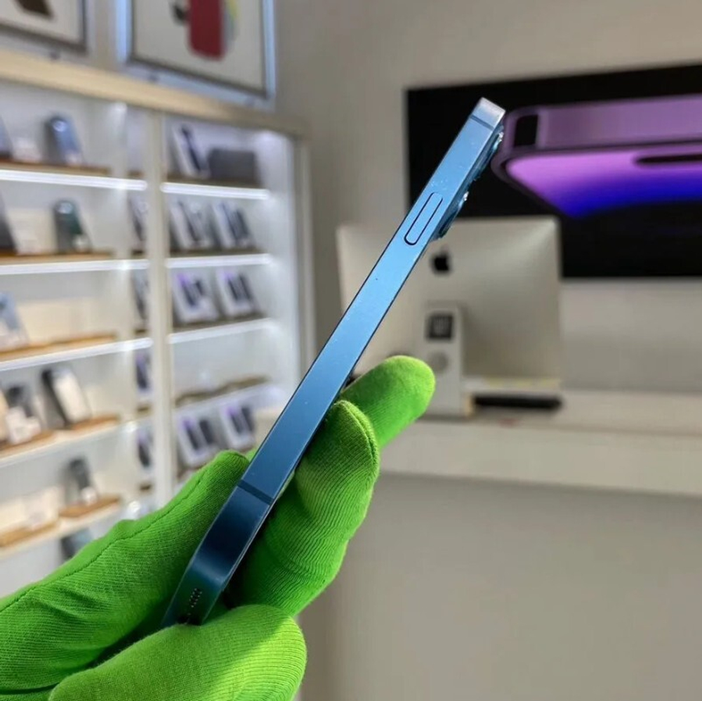 iPhone 13, 128 ГБ б/у