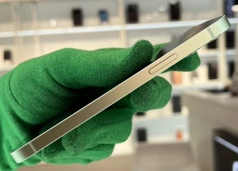 iPhone 12 64 ГБ б/у