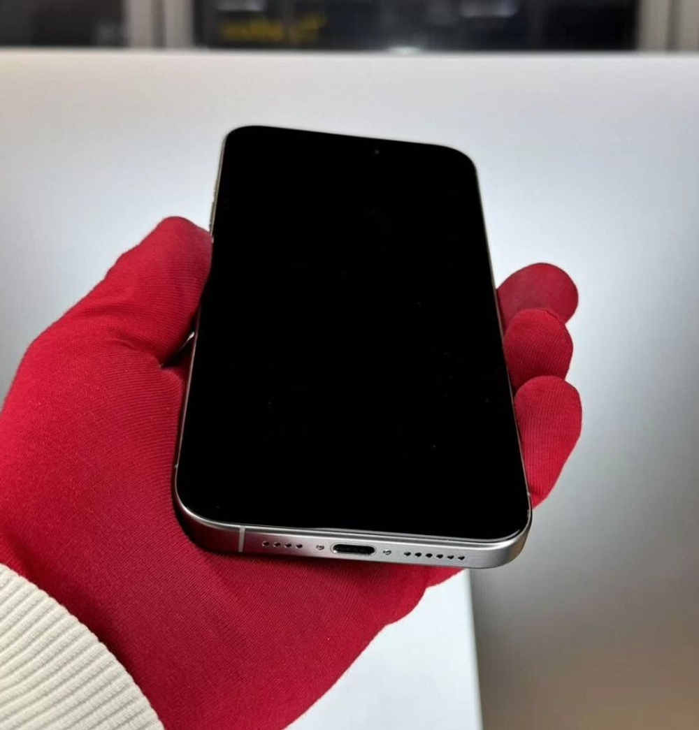 iPhone 15 Pro, 128 ГБ б/у