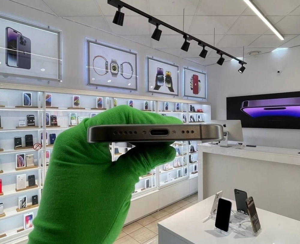 iPhone 15 Pro, 128 ГБ б/у